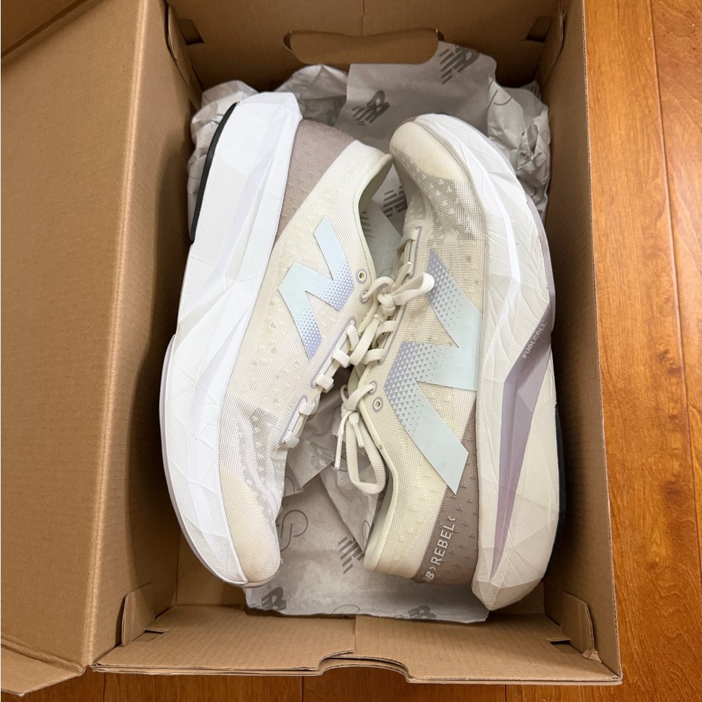 Women’s New balance FuelCell RebelV4 DSG X Calia